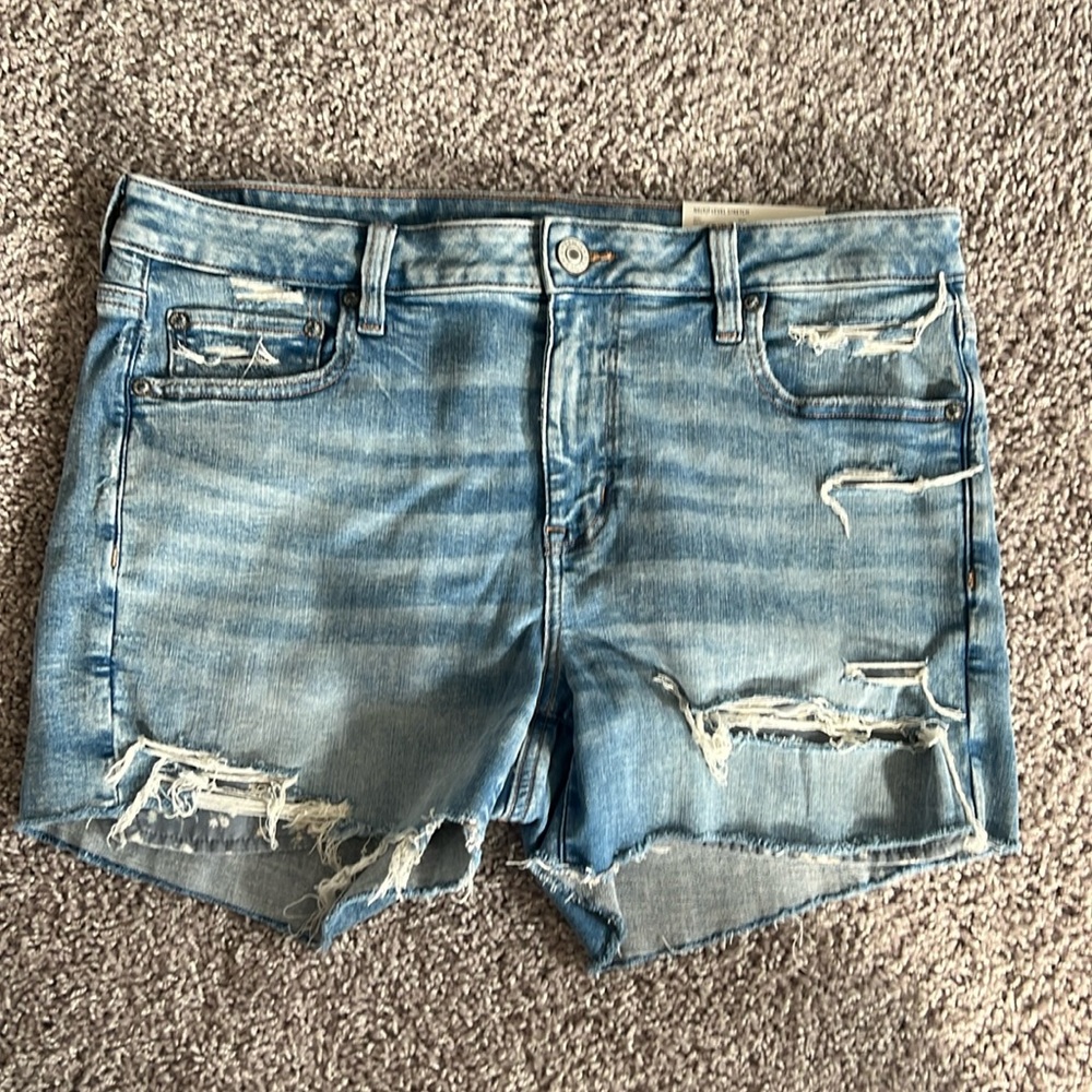 NWT American Eagle Midi Shorts